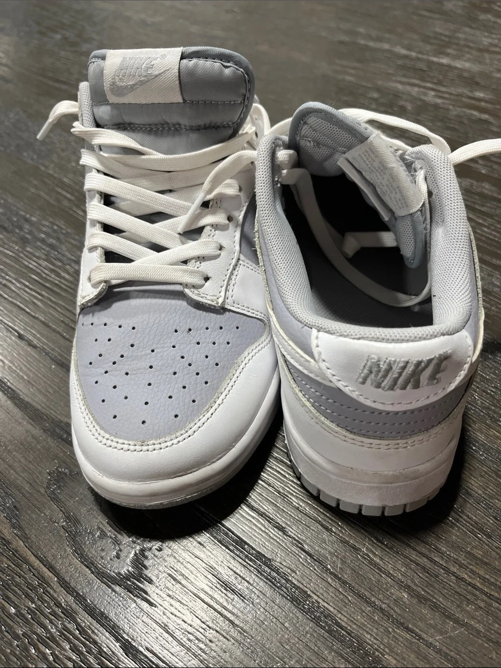 Nike Men’s Low-Top Sneakers - White & Light Gray